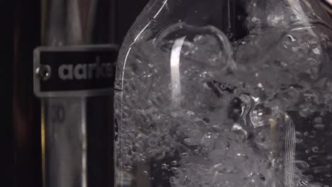 bubbles in carbonic acid machine at 500fps