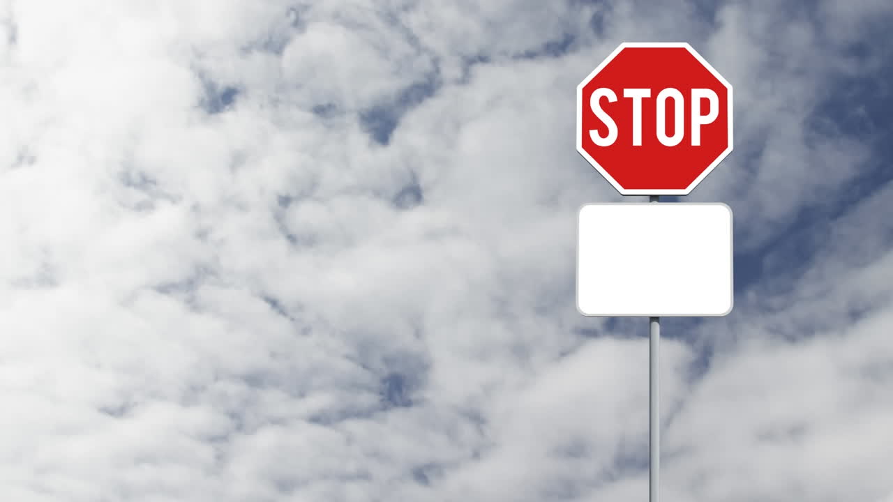 parada de cartel con espacio de copia contra las nubes en el cielo azul
