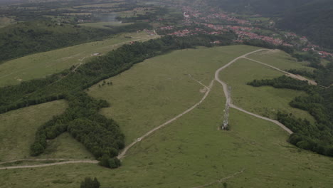 imágenes de drones de montaña tomadas por dji mavic 2 pro