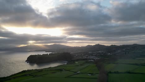 Sunrise-Over-Hills-and-Ocean-Coastline-of-Portuguese-Riviera-in-Açores,-Portugal