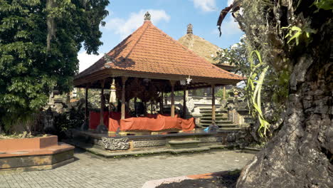 ubud palace puri saren agung pavilions architecture - historical building complex in ubud, gianyar regency of bali, indonesia