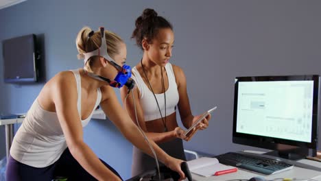 cyclist using metabolic gas analyser