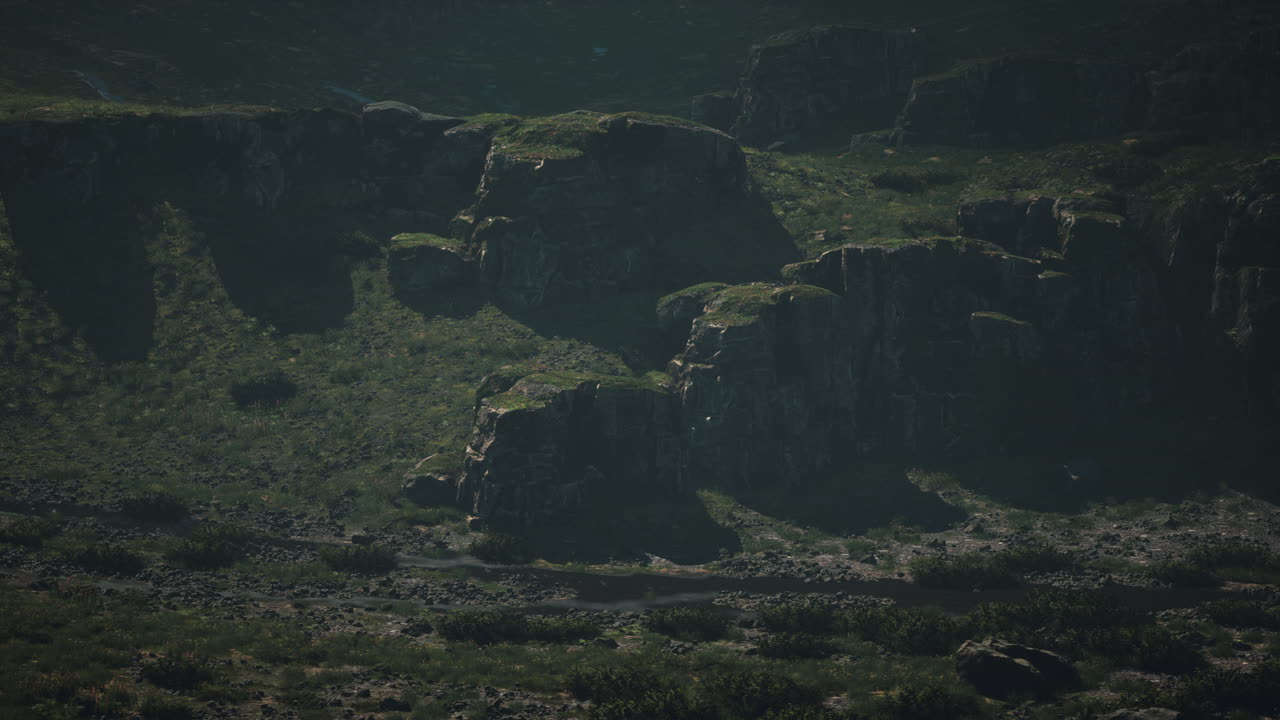 강 이 흐르는 협곡 의 공중 사진