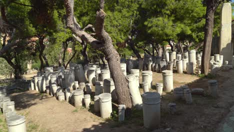 zona de kerameikos con antigüedades en atenas