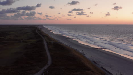 The-beach-of-Domburg-during-a-summer-sunset