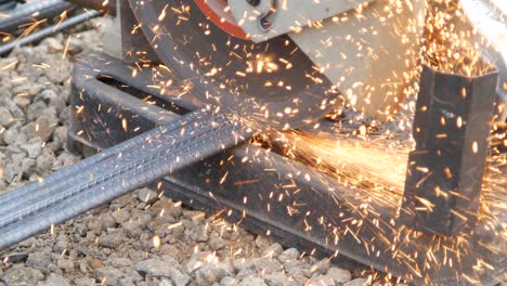 corte de metales con molienda
