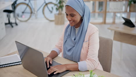 Mujer-De-Negocios,-Planificación-De-Oficinas