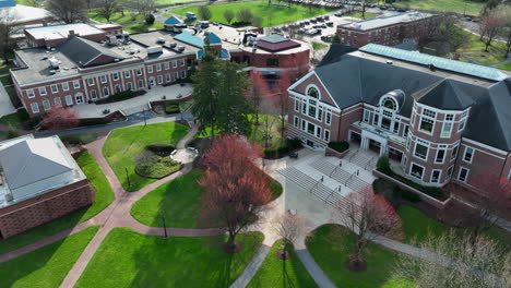 american college university campus grounds