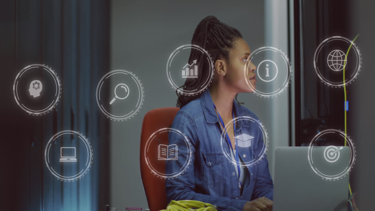 animación de procesamiento de datos sobre ingeniera informática afroamericana por servidores de computadora