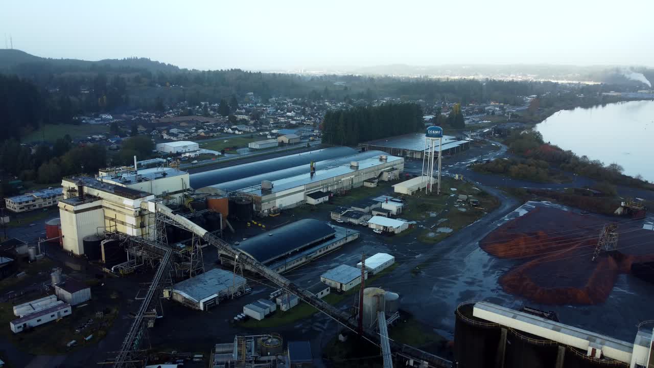 US, WA, Cosmopolis, 2025-10-29 - Drone view of Cosmo Specialty Fibers factory