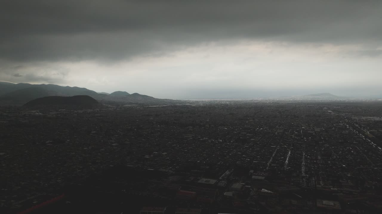 See Ecatepec from above during wet season, filmed by drone