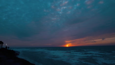hermoso atardecer en la playa lapso de tiempo