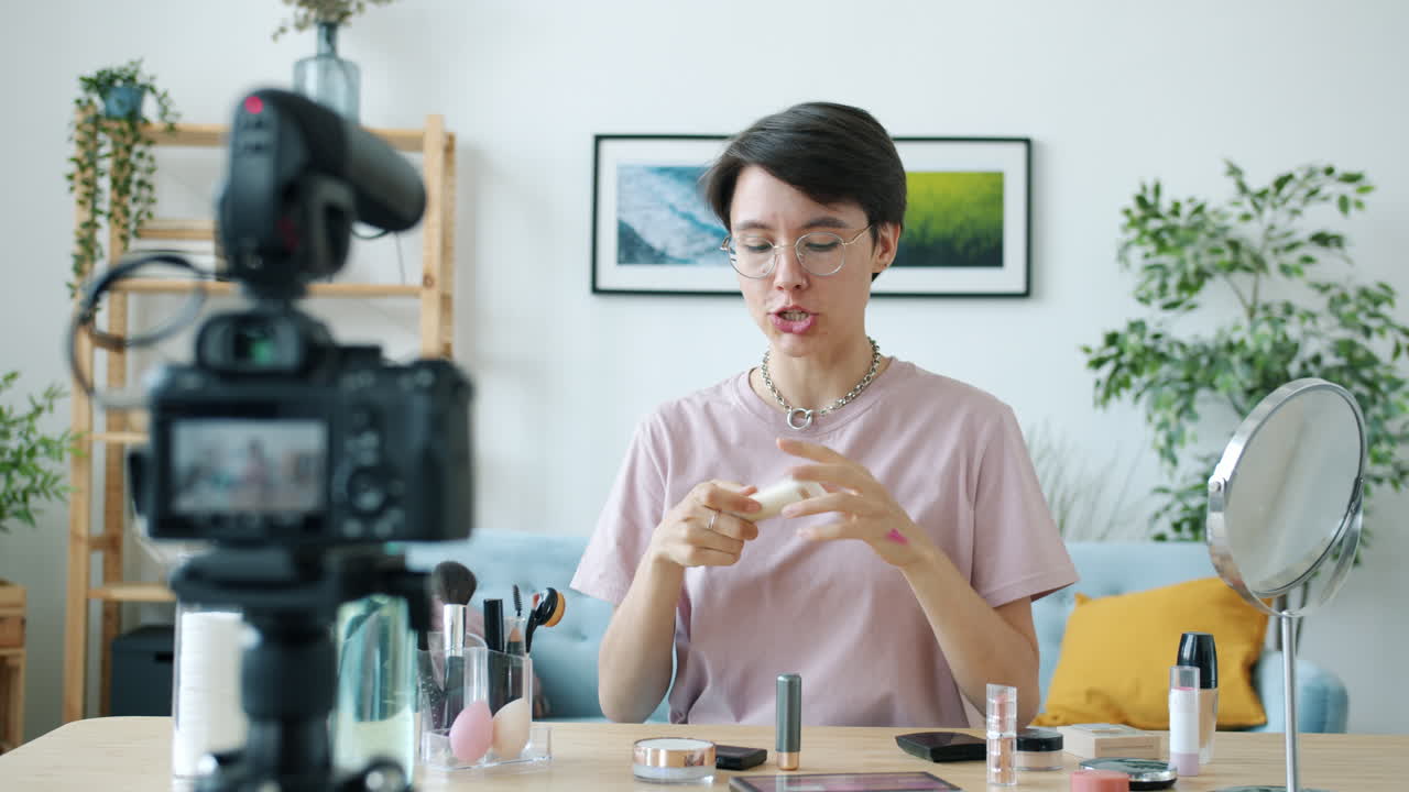 Makeup Tutorial with Beauty Blogger