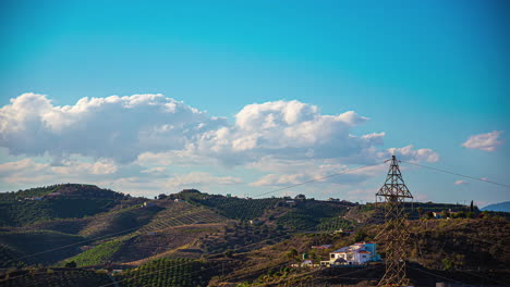 Una-Toma-De-Lapso-De-Tiempo-De-Una-Cizalladura-Del-Viento-Y-Un-Paisaje-De-Campos-Verdes-En-Un-Parque-Nacional