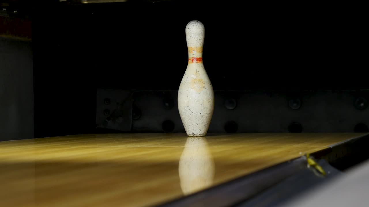 Birillo da bowling sulla pista