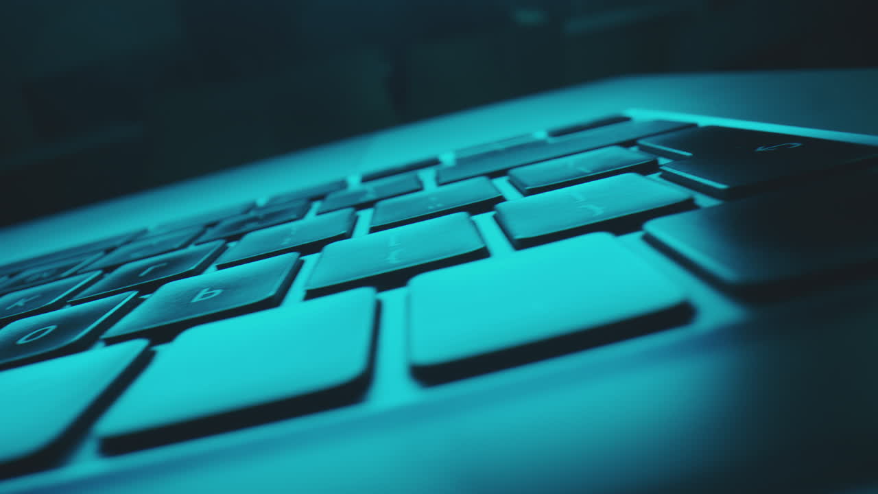 primer plano de un teclado de portátil