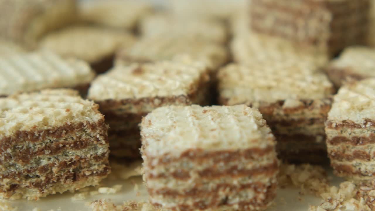 primer plano de los cuadrados de las obleas de chocolate