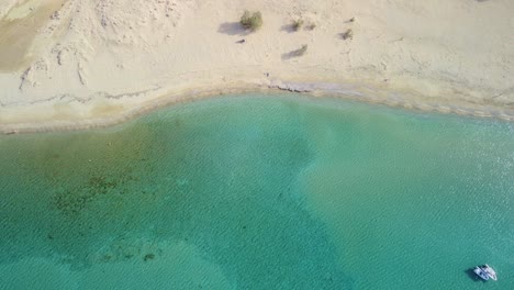 The-tropical-and-scenic-nudist-beach-of-Sarakiniko-on-Gavdos-island,-Greece