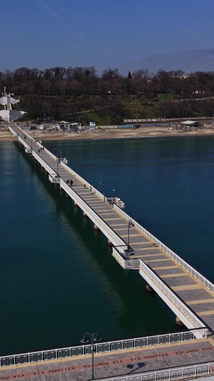 Paesaggio aereo del Molo di Burgas e del Parco sul Mare