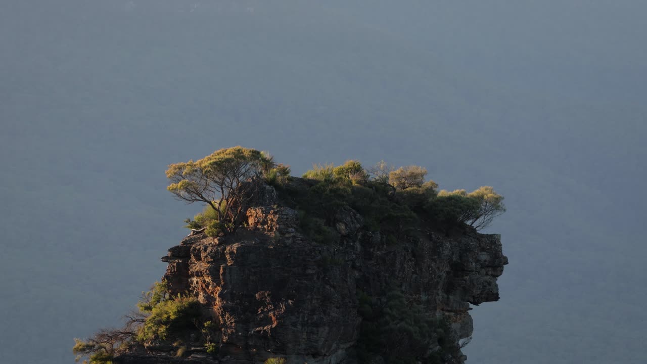 punta de vista de las 3 hermanas, montañas azules desde el punto de eco al amanecer, nueva gales del sur, australia
