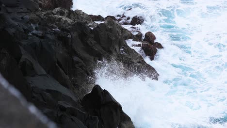 Waves-Crashing-On-Rocky-Coastline-Of-Miradouro-da-Ponta-do-Queimado-In-Azores,-Terceira-Island