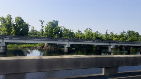 4K-Driving-Plates-on-I---10-Freeway-Toward-New-Orleans-in-Louisiana,-America