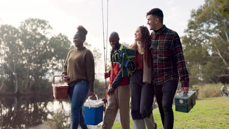 naturaleza, pesca y feliz con amigos en el lago