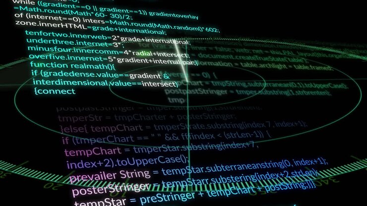 Анимация компьютерного кода и обработки данных на темном фоне со светящимся текстом