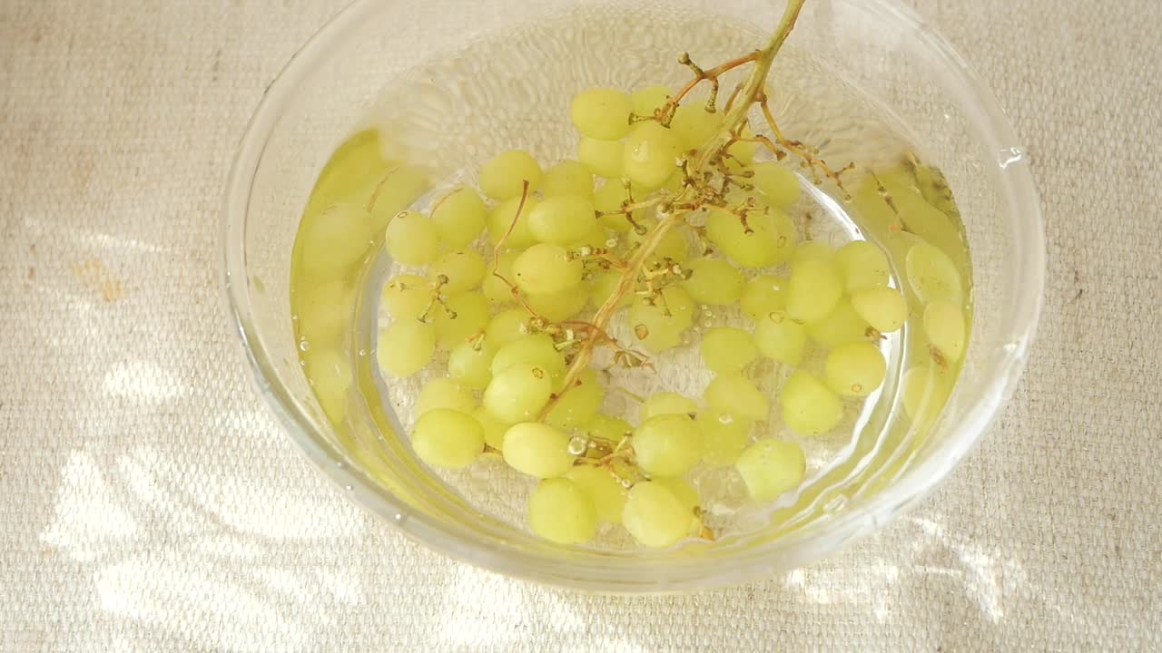Green Grapes in Water