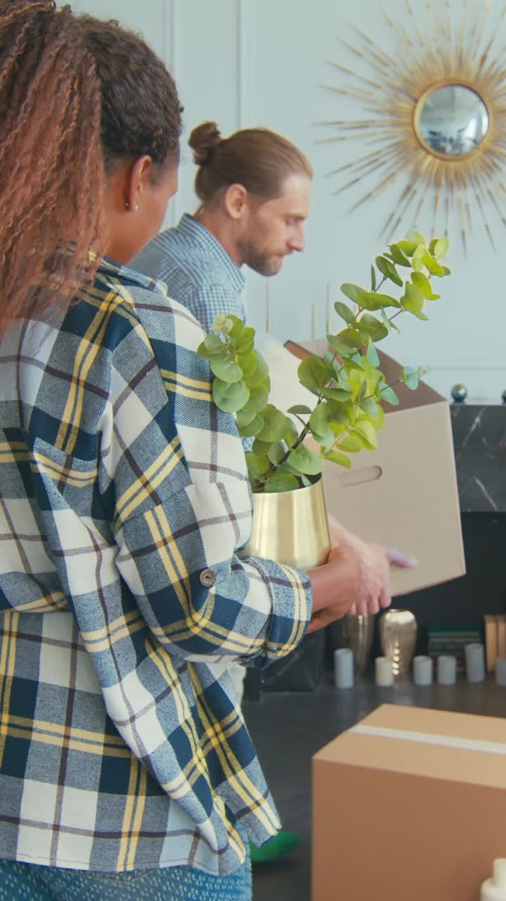 Moving day for a diverse couple in their new home