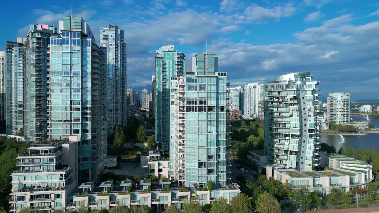 Apartments, Condominiums and Penthouses in Vancouver City