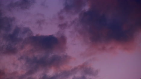 timelapse de nubes al atardecer