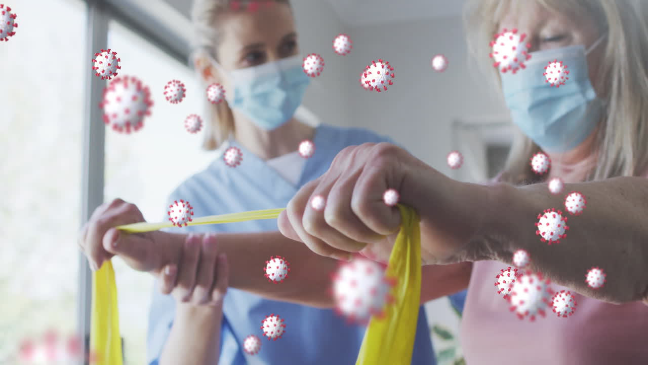 코로나 바이러스 세포의 애니메이션 백인 고령 여성과 마스크를 쓰고 운동하는 간호사