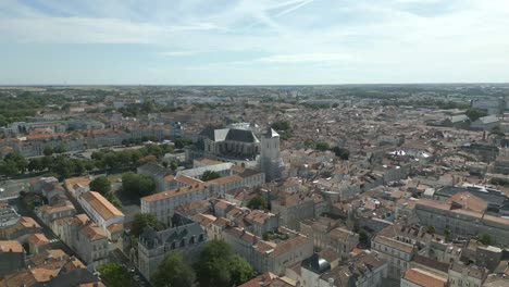 el paisaje urbano de la rochelle en francia