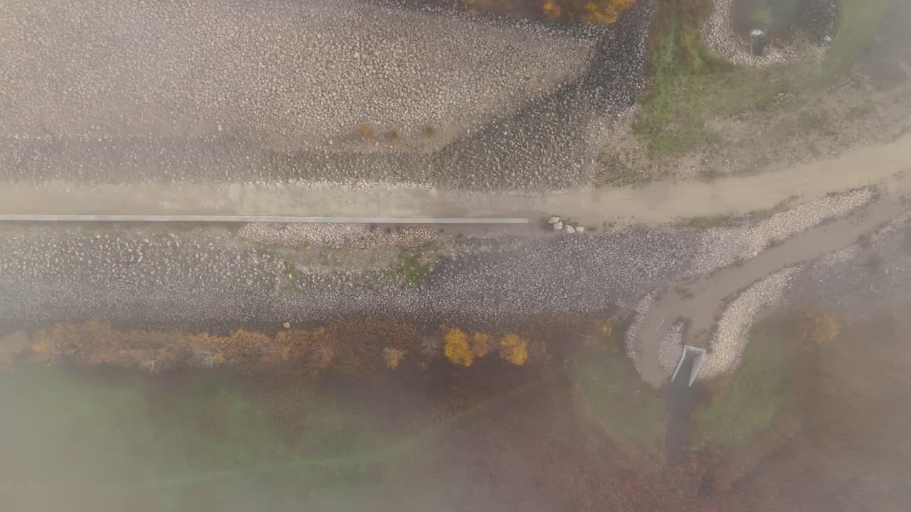 visita con avión no tripulado de barrage du planas avignon, una presa en el sur de francia