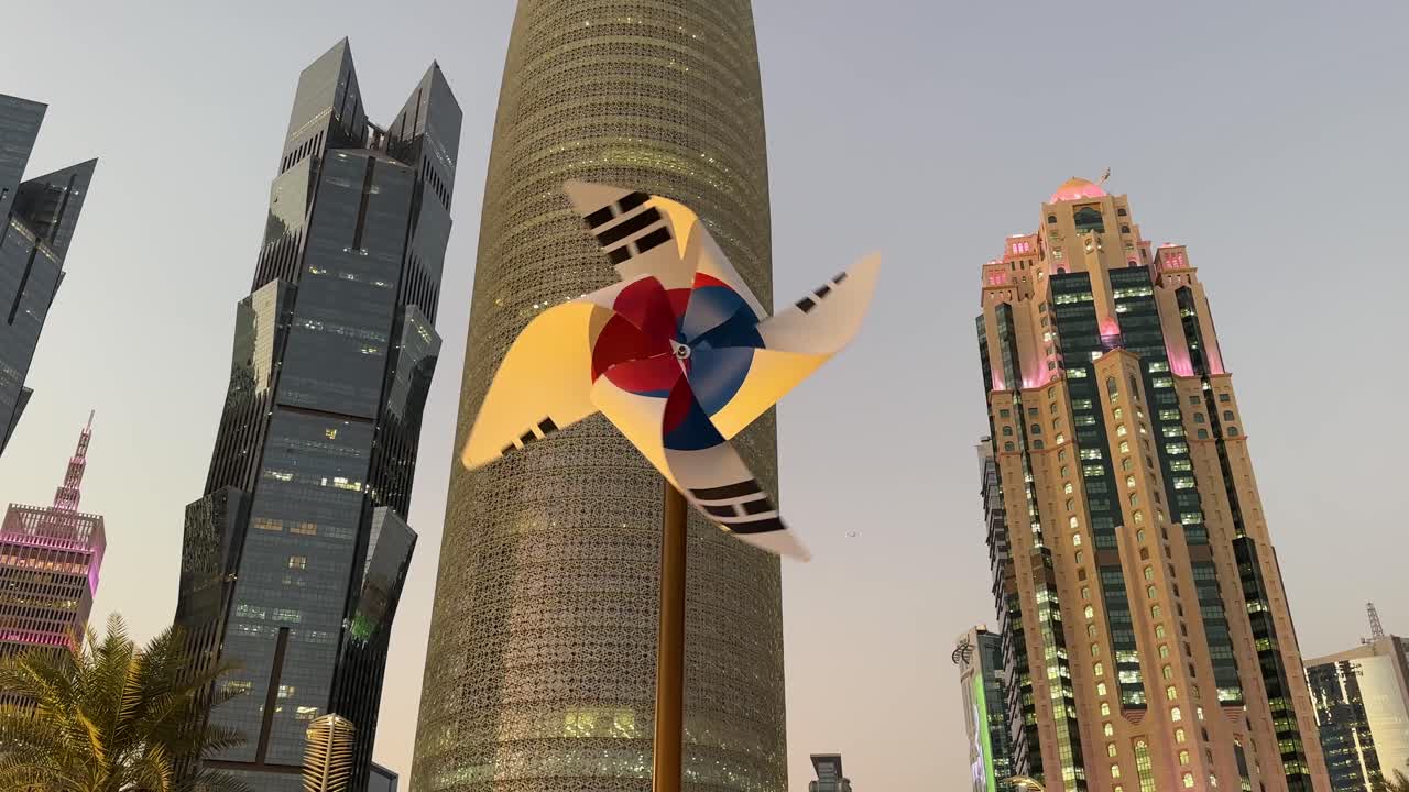 diseño de la bandera del norte de corea del sur en perinola en el paisaje de la ciudad en doha qatar en asia occidental para equipos de fútbol en el festival de la copa mundial de la fifa celebrar evento internacional torre hotel moderno rascacielos