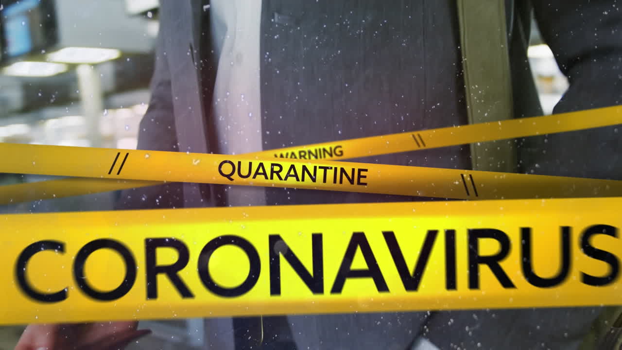 공항에서 사업가와 함께 코로나바이러스 경고 애니메이션.