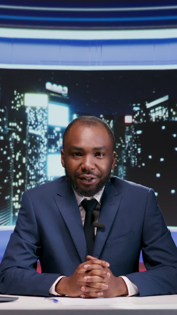 Vertical video Television host starting late night show