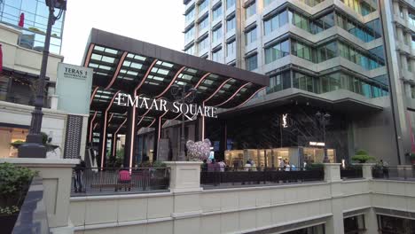 emaar square shopping mall