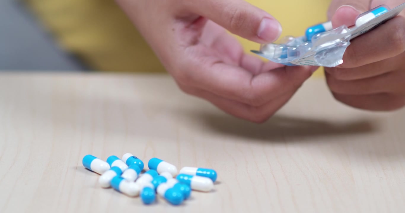 Una guía paso a paso sobre cómo preparar medicamentos de forma segura en casa.
