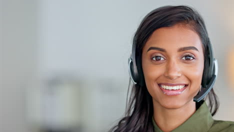 Happy,-friendly-and-smiling-face-of-a-call-center