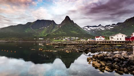 la hermosa naturaleza de noruega el lapso de tiempo.