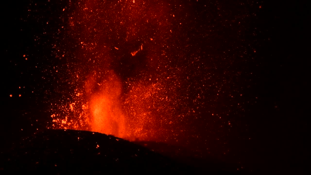 erupción volcánica en la palma islas canarias 2021