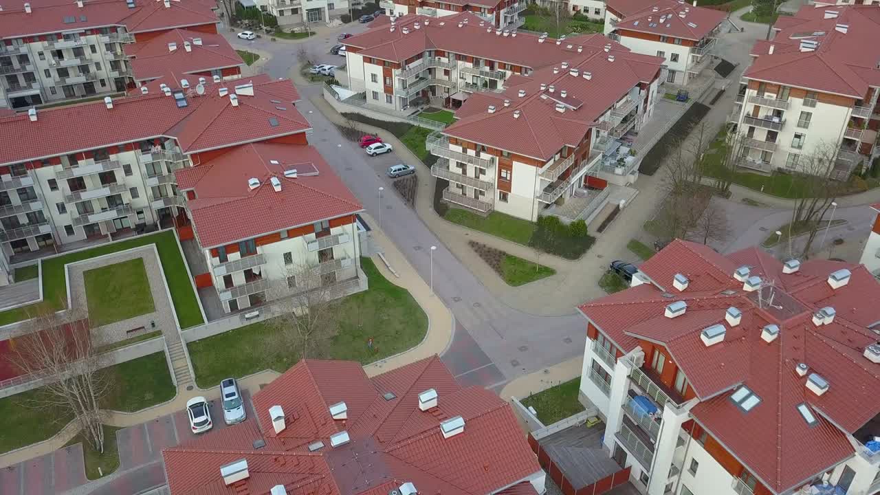 antena de barrio residencial y casas suburbanas