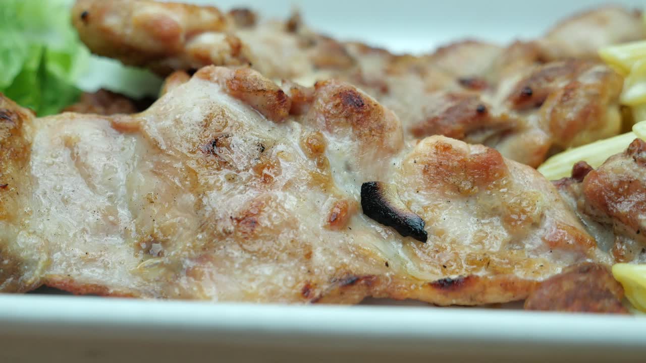 pollo a la parrilla con pasta