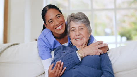 Happy-woman,-nurse-and-hug-in-elderly-care