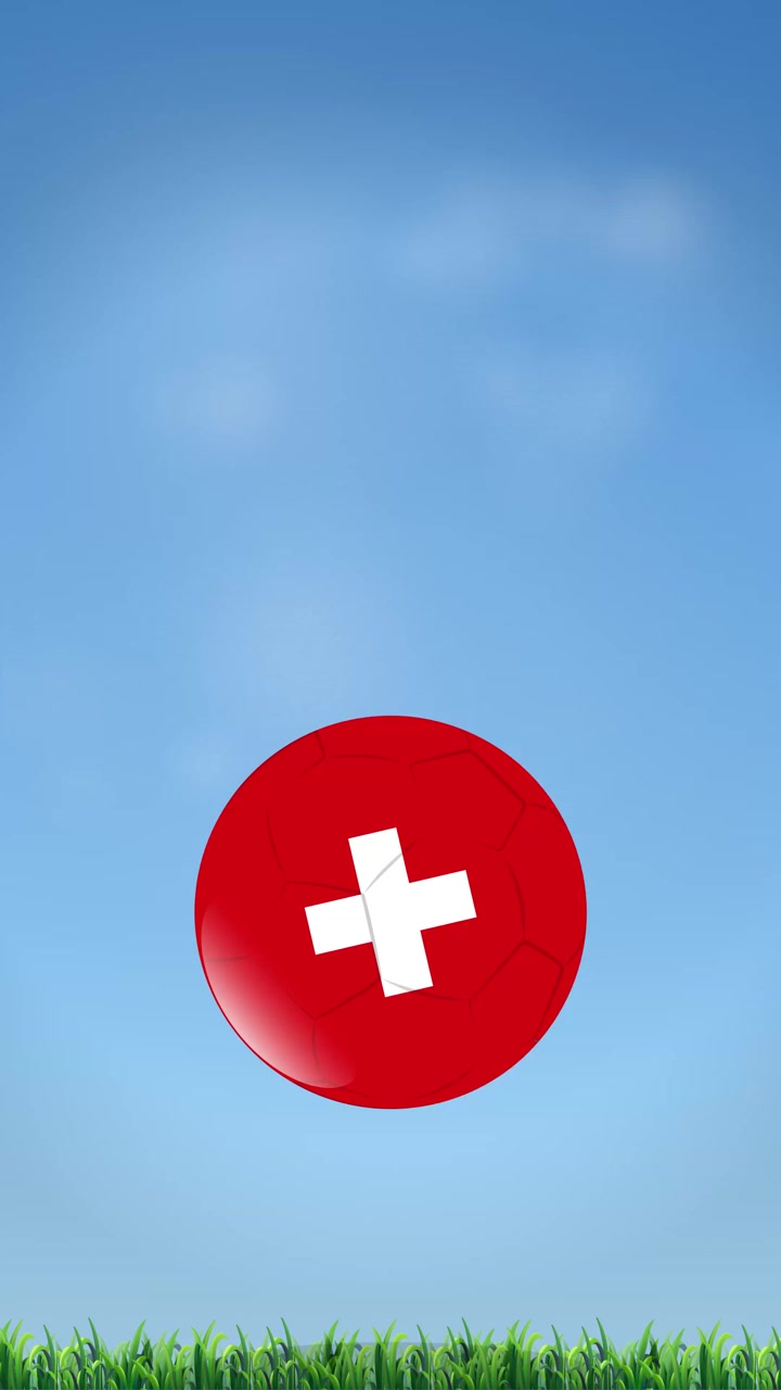 Fußball mit Schweizer Flagge hüpft auf Rasenfeld