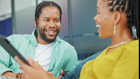 Talking,-funny-and-black-people-in-creative-office