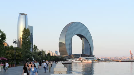 the crescent hotel development and skyscraper at baku boardwalk static