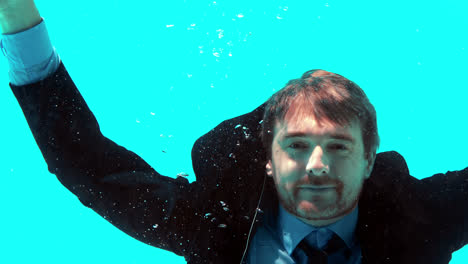 hombre de negocios bajo el agua